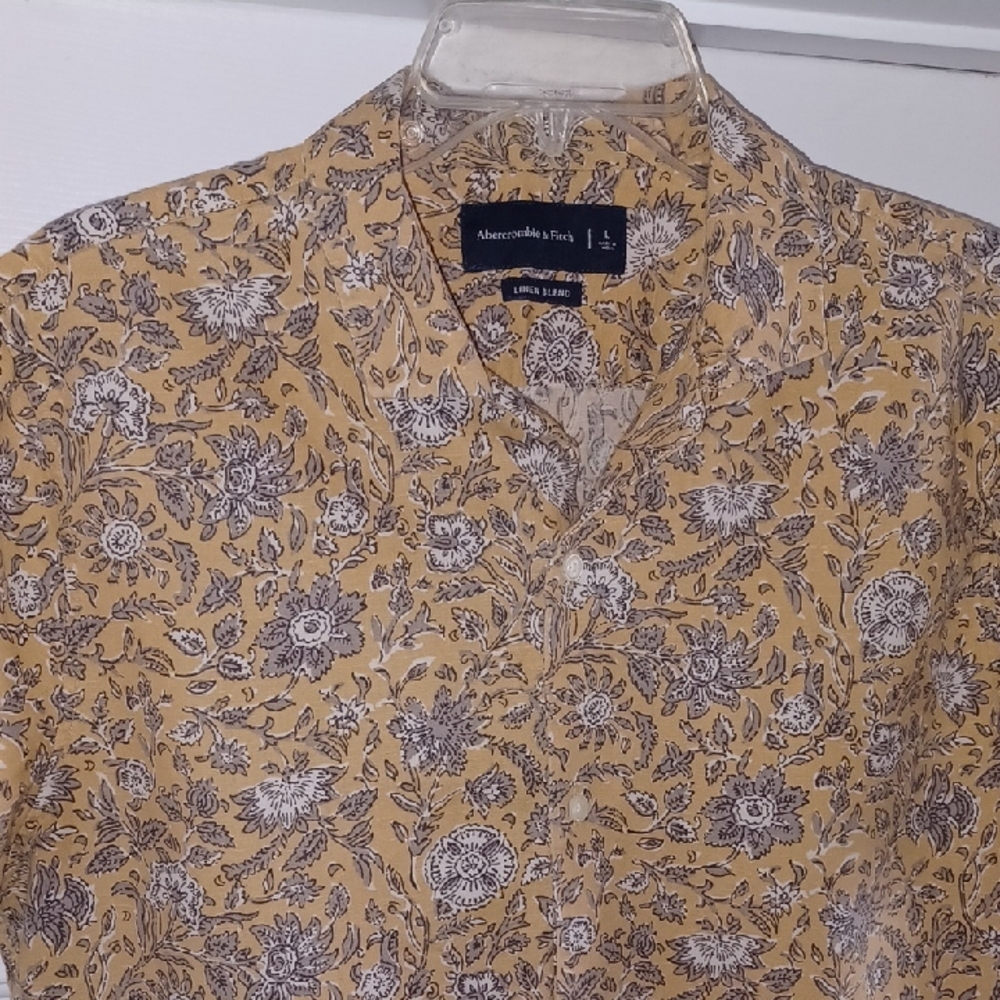Abercrombie & Fitch Mustard Yellow Short-Sleeve Floral Button-Down Shirt, L - Picture 3 of 6